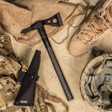 Tomahawk tactique SOG F01TN